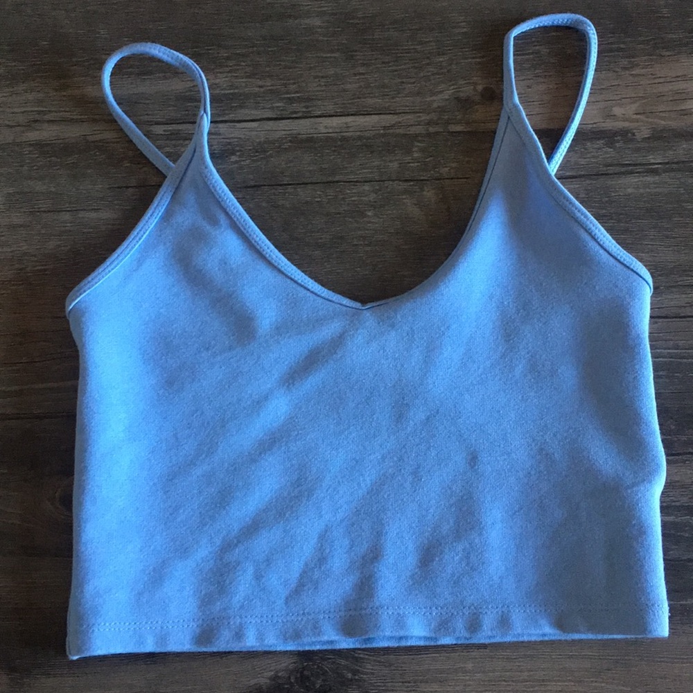 Aritzia light blue crop v neck tank top